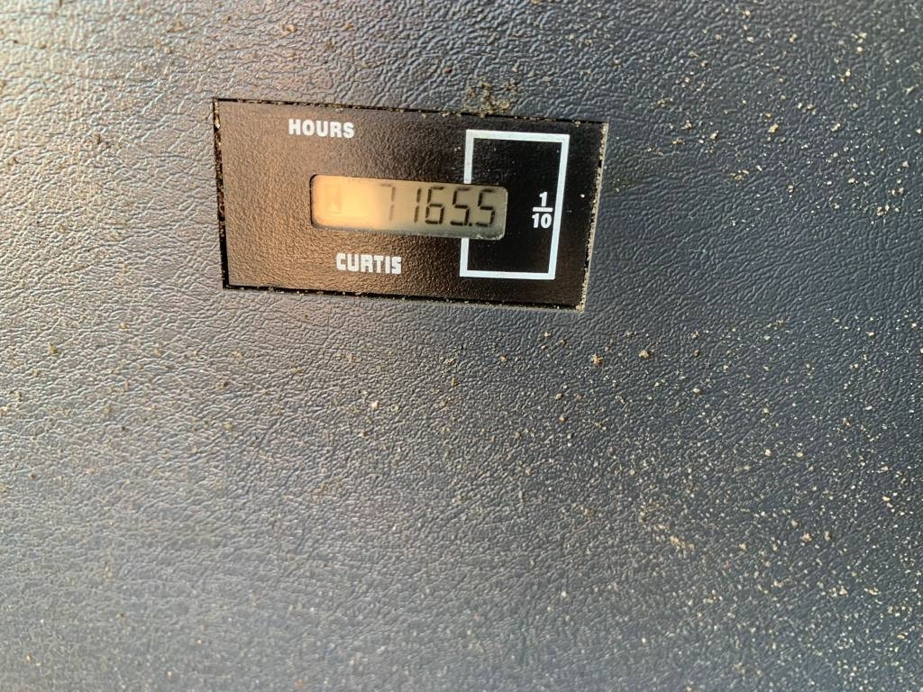 Riteņu ekskavators Hyundai Robex 180 W-9 A: foto 12