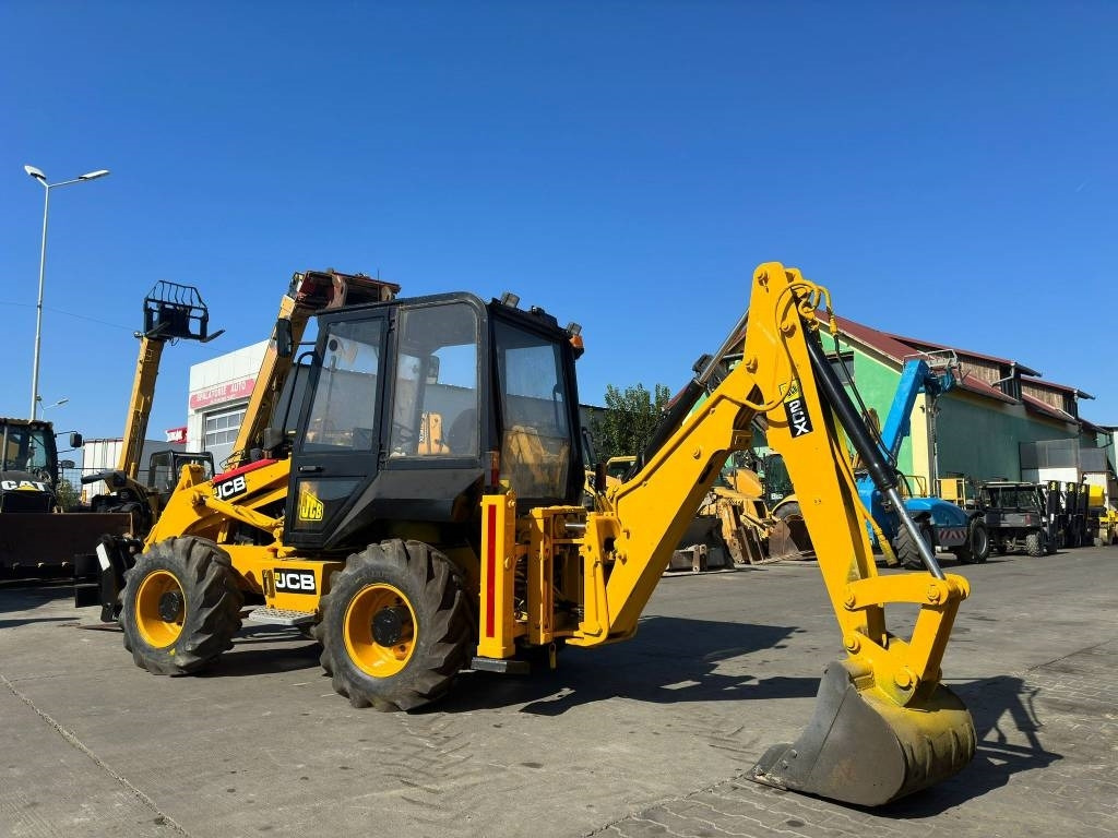 JCB 2 CX - Ekskavators-iekrāvējs: foto 3 JCB 2 CX - Ekskavators-iekrāvējs: foto 3