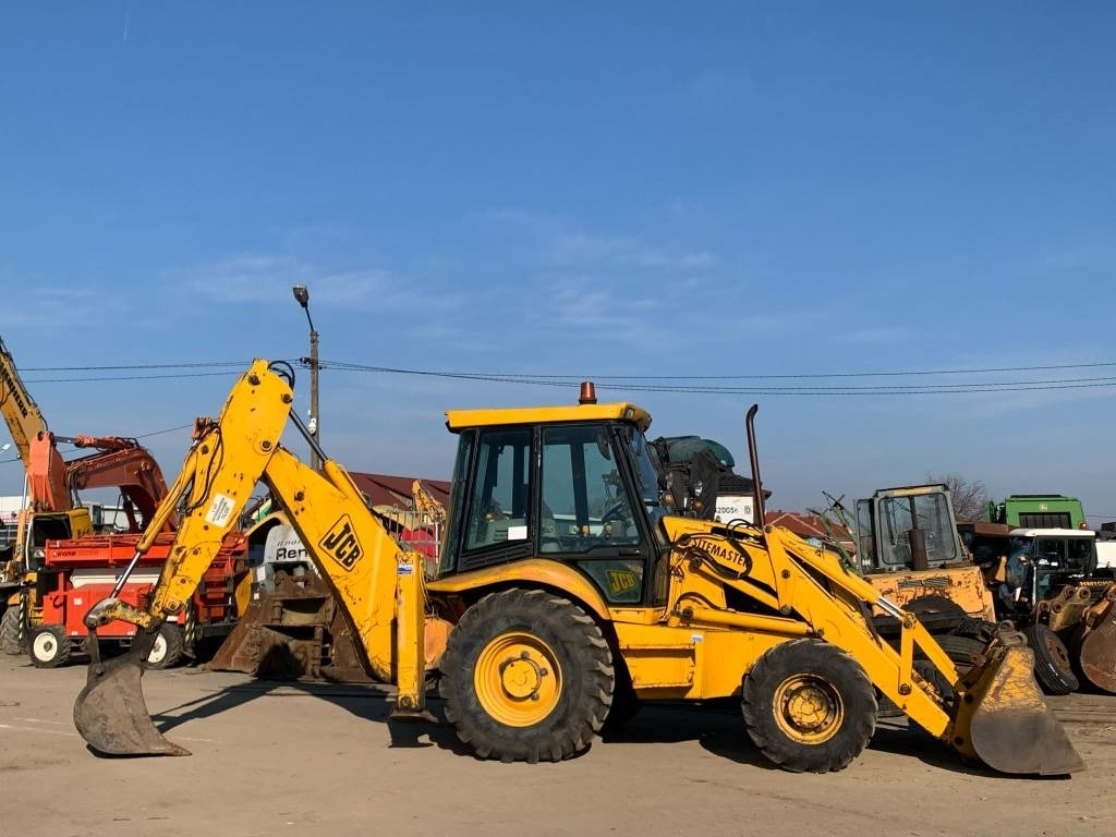 JCB 3 CX - Ekskavators-iekrāvējs: foto 2 JCB 3 CX - Ekskavators-iekrāvējs: foto 2