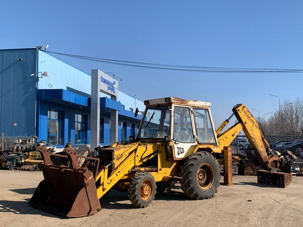 JCB 3 CX - Ekskavators-iekrāvējs: foto 1 JCB 3 CX - Ekskavators-iekrāvējs: foto 1