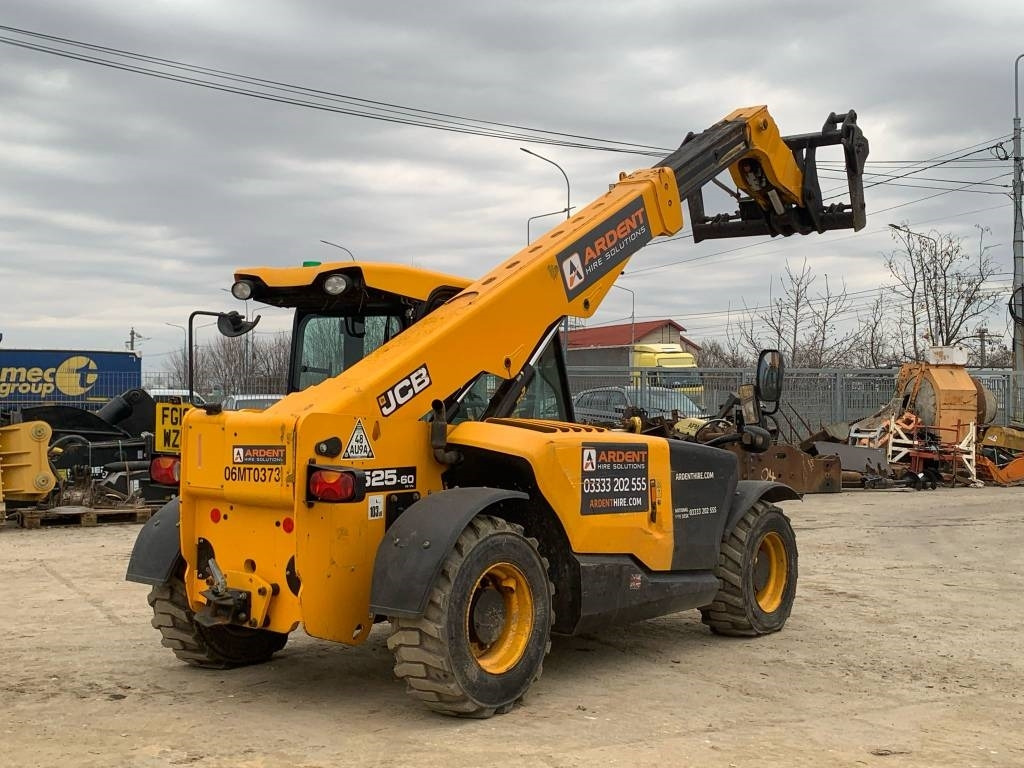 Teleskopiskais iekrāvējs JCB 525-60 HI VIZ: foto 6