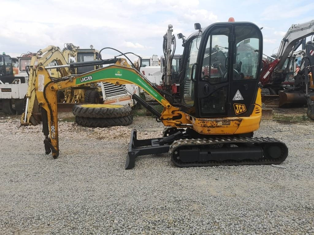 JCB 8030 - Mini-ekskavators: foto 2 JCB 8030 - Mini-ekskavators: foto 2