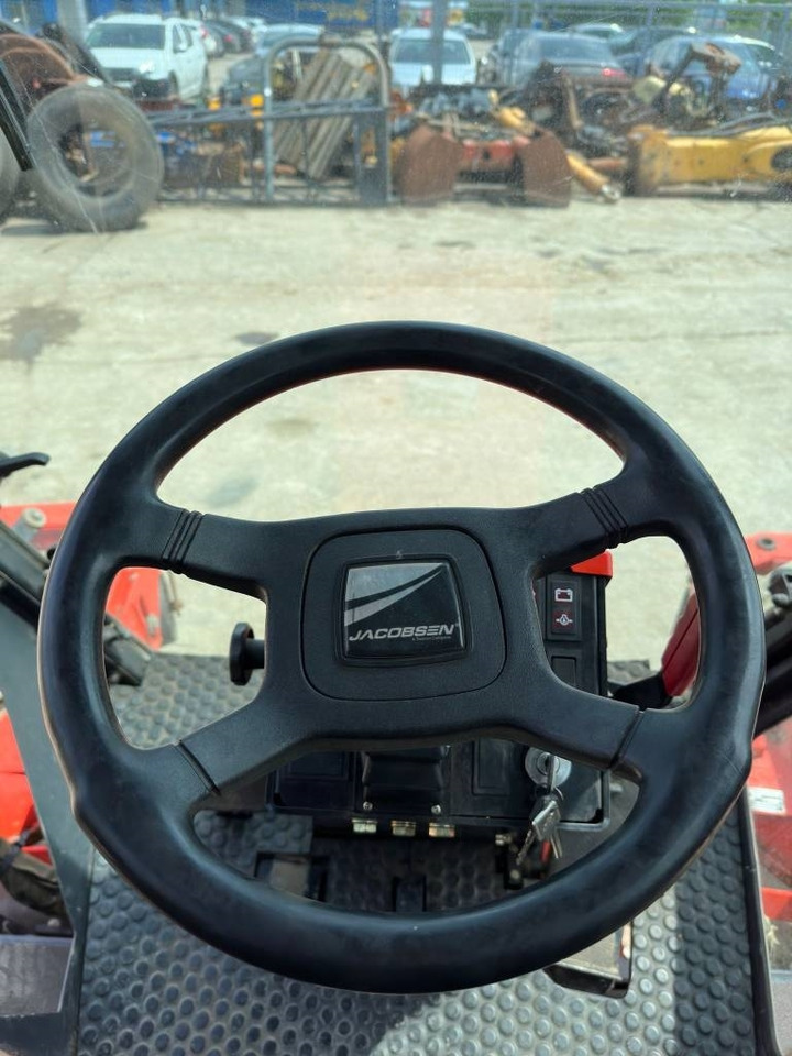 Jacobsen AR250 - Zāles pļāvējs: foto 3 Jacobsen AR250 - Zāles pļāvējs: foto 3