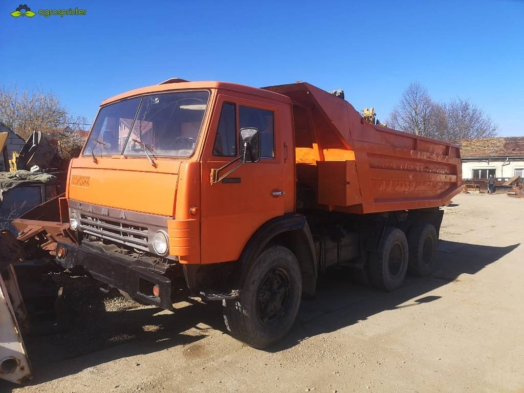 Kamaz 5511 - Kravas automašīna pašizgāzējs: foto 1 Kamaz 5511 - Kravas automašīna pašizgāzējs: foto 1