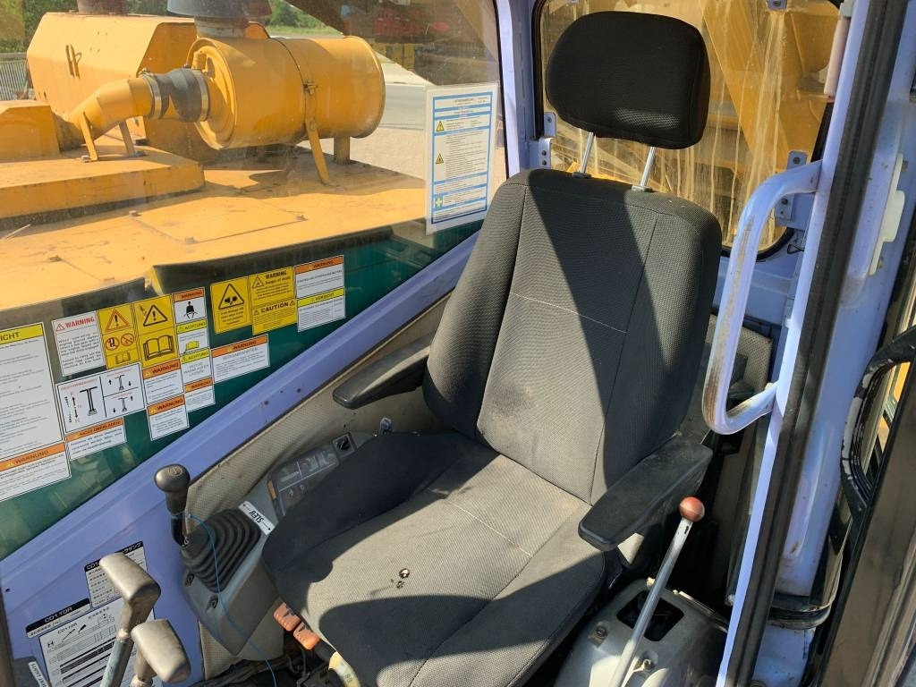 Komatsu CD 110 R-1  līzingu Komatsu CD 110 R-1: foto 13