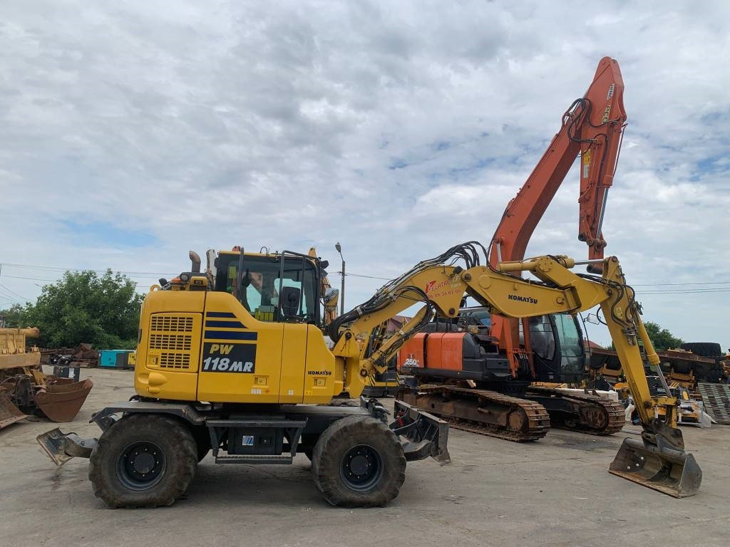 Komatsu PW118MR-11W - Riteņu ekskavators: foto 4 Komatsu PW118MR-11W - Riteņu ekskavators: foto 4