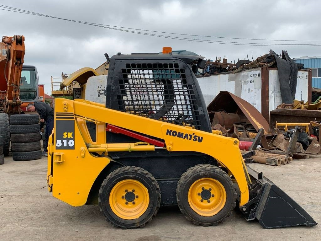 Komatsu SK 510 - Kompaktiekrāvējs: foto 5 Komatsu SK 510 - Kompaktiekrāvējs: foto 5