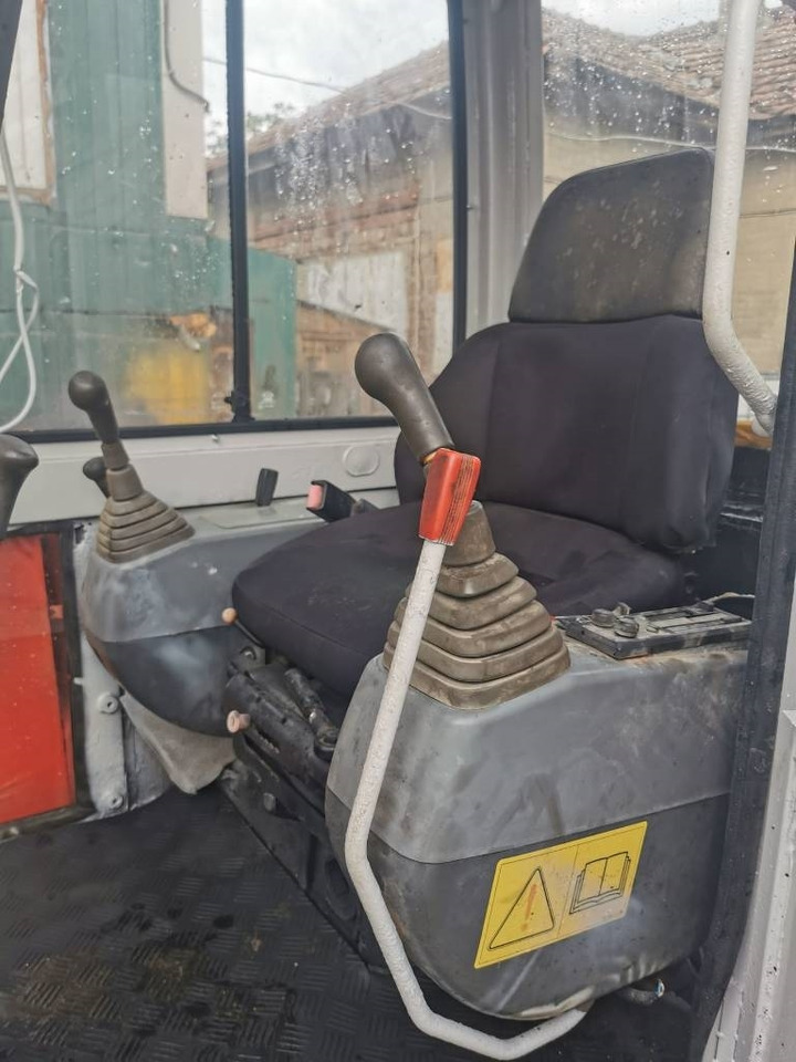 Kubota KX 71-2 - Mini-ekskavators: foto 5 Kubota KX 71-2 - Mini-ekskavators: foto 5