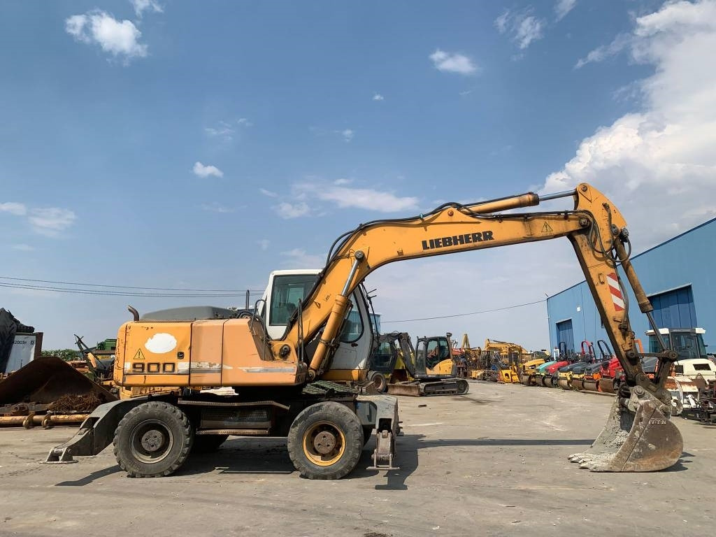 Liebherr A 900 C  - Riteņu ekskavators: foto 3 Liebherr A 900 C  - Riteņu ekskavators: foto 3