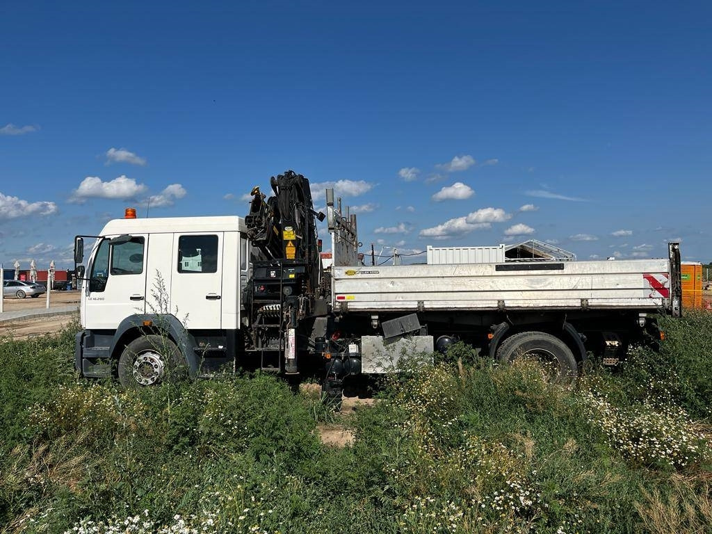 MAN LE 18.280 - Kravas auto ar manipulatoru: foto 2 MAN LE 18.280 - Kravas auto ar manipulatoru: foto 2