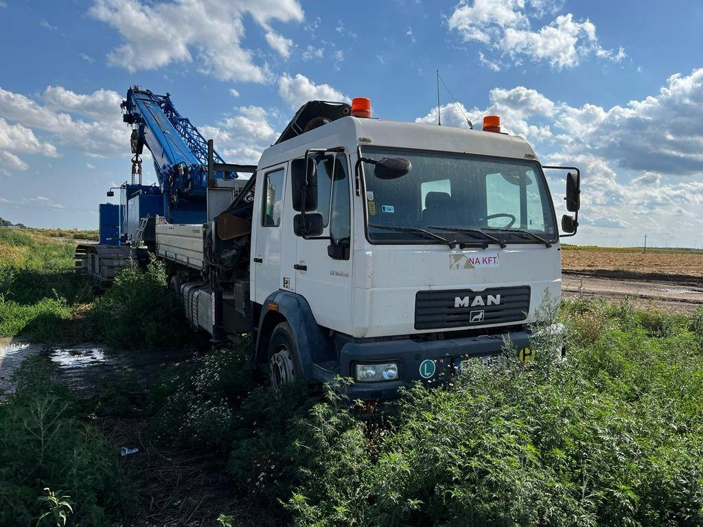 MAN LE 18.280 - Kravas auto ar manipulatoru: foto 1 MAN LE 18.280 - Kravas auto ar manipulatoru: foto 1