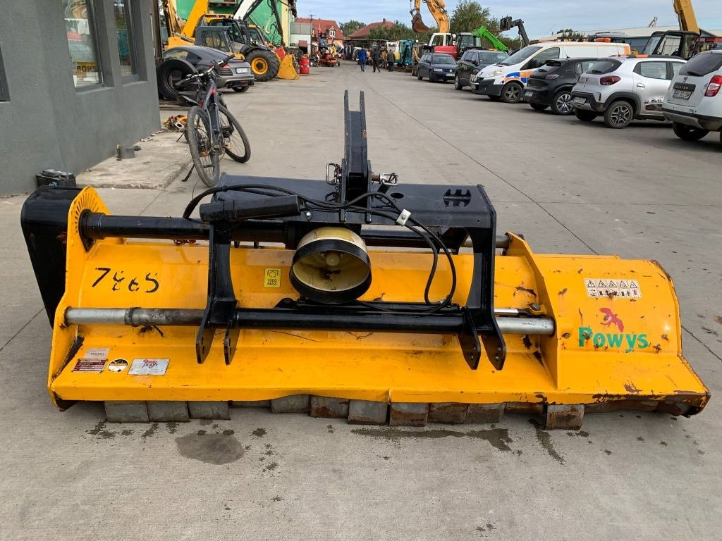 McConnel 230 - Pļaujmašīna-smalcinātājs/ Mulčētājs: foto 1 McConnel 230 - Pļaujmašīna-smalcinātājs/ Mulčētājs: foto 1