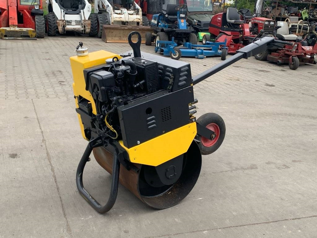 Mecalac MBR 71 - Mini-veltnis: foto 3 Mecalac MBR 71 - Mini-veltnis: foto 3