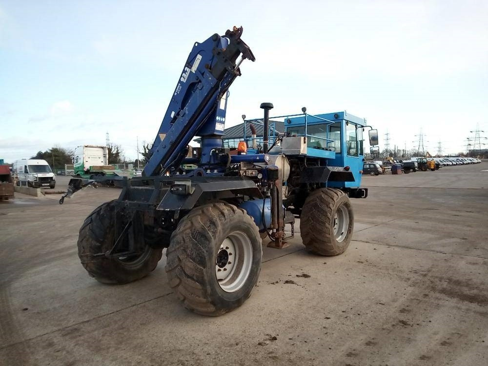 Mercedes-Benz Unimog - Kravas auto ar manipulatoru: foto 4 Mercedes-Benz Unimog - Kravas auto ar manipulatoru: foto 4