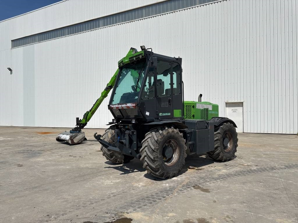 Merlo MM 150 VR - Meža traktors: foto 1 Merlo MM 150 VR - Meža traktors: foto 1