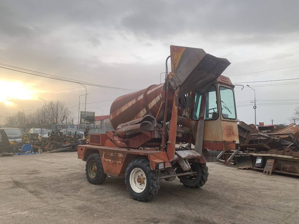 Messersi P2-R4 - Betonvedējs: foto 1 Messersi P2-R4 - Betonvedējs: foto 1