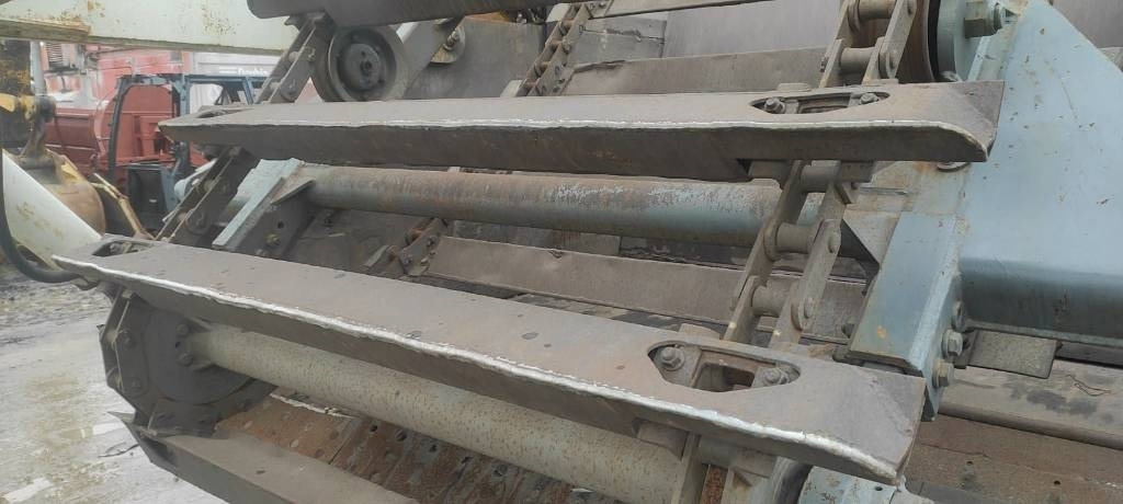 Michigan 110HT - Skrēperis: foto 5 Michigan 110HT - Skrēperis: foto 5