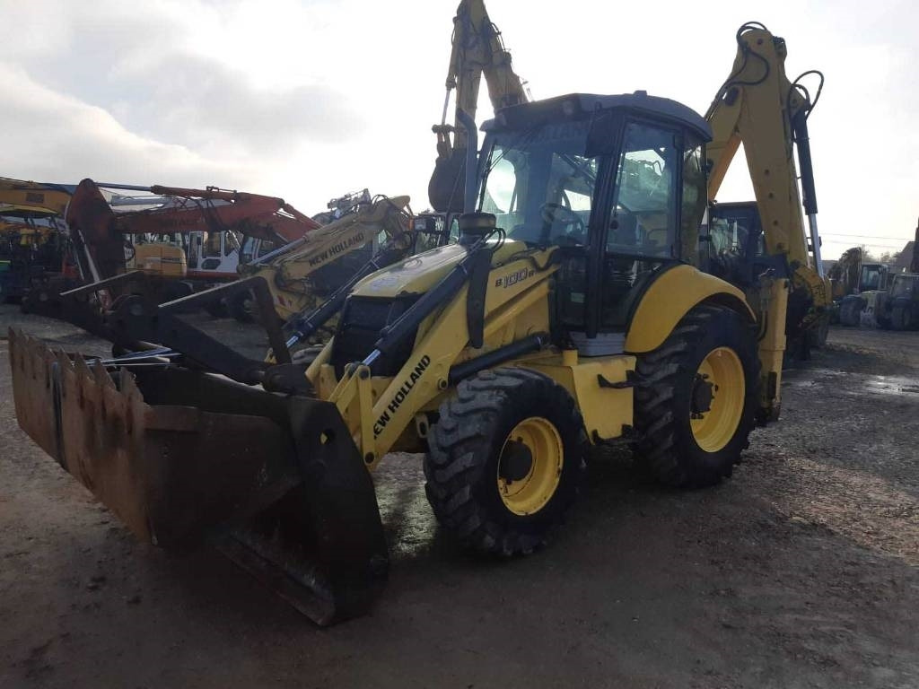 New Holland B 100 B - Ekskavators-iekrāvējs: foto 2 New Holland B 100 B - Ekskavators-iekrāvējs: foto 2