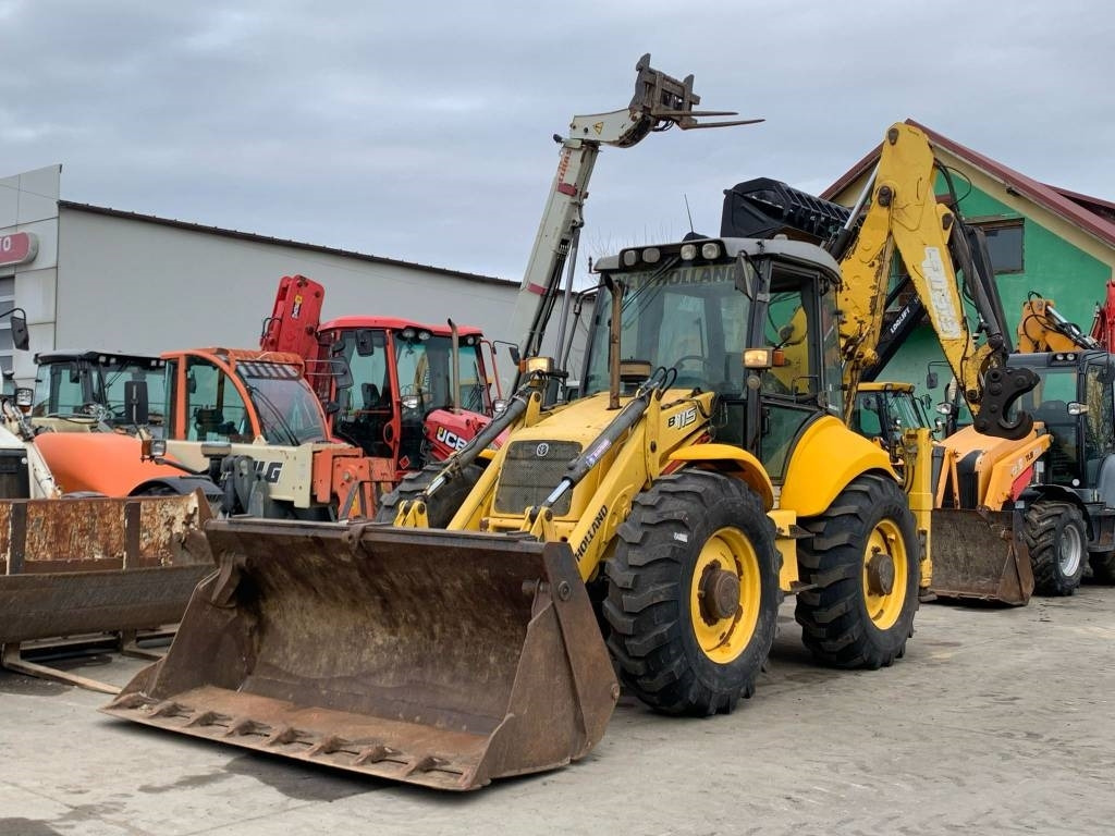 New Holland B 115 4PS - Ekskavators-iekrāvējs: foto 1 New Holland B 115 4PS - Ekskavators-iekrāvējs: foto 1