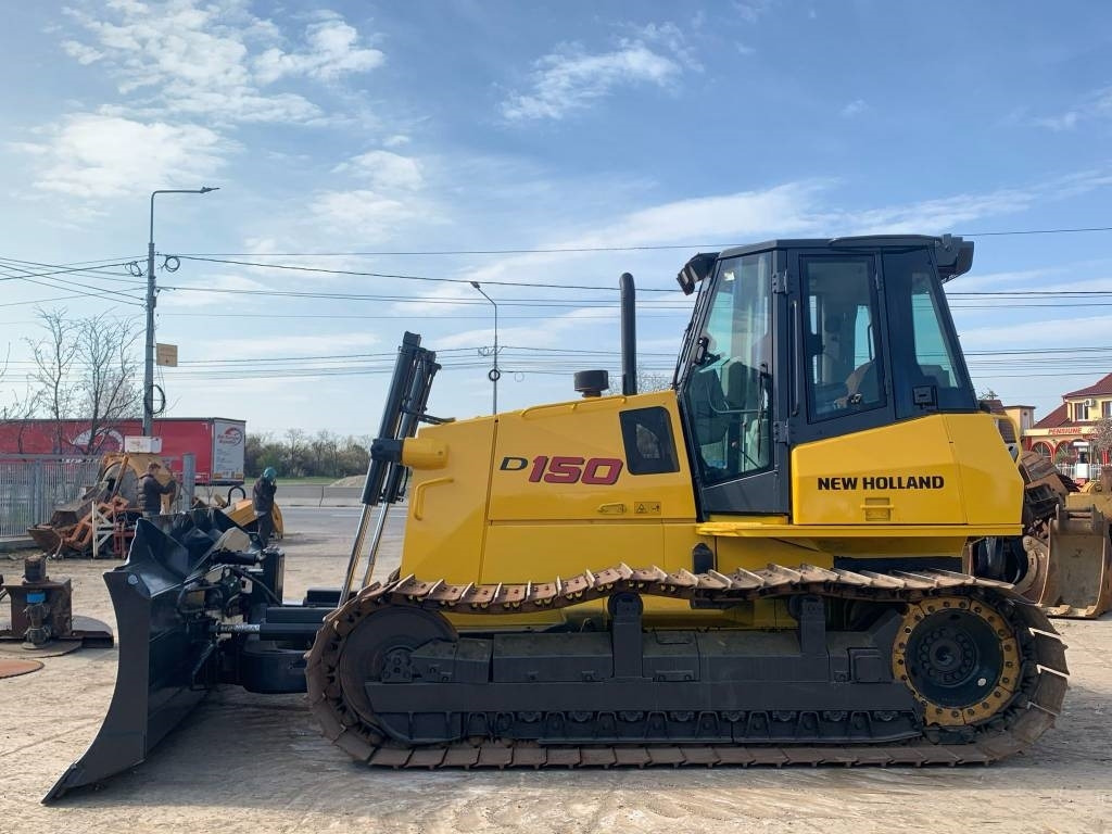 New Holland D 150 - Buldozers: foto 5 New Holland D 150 - Buldozers: foto 5