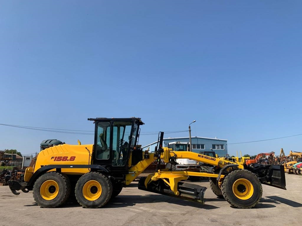 New Holland F 156.6 A - Greiders: foto 2 New Holland F 156.6 A - Greiders: foto 2