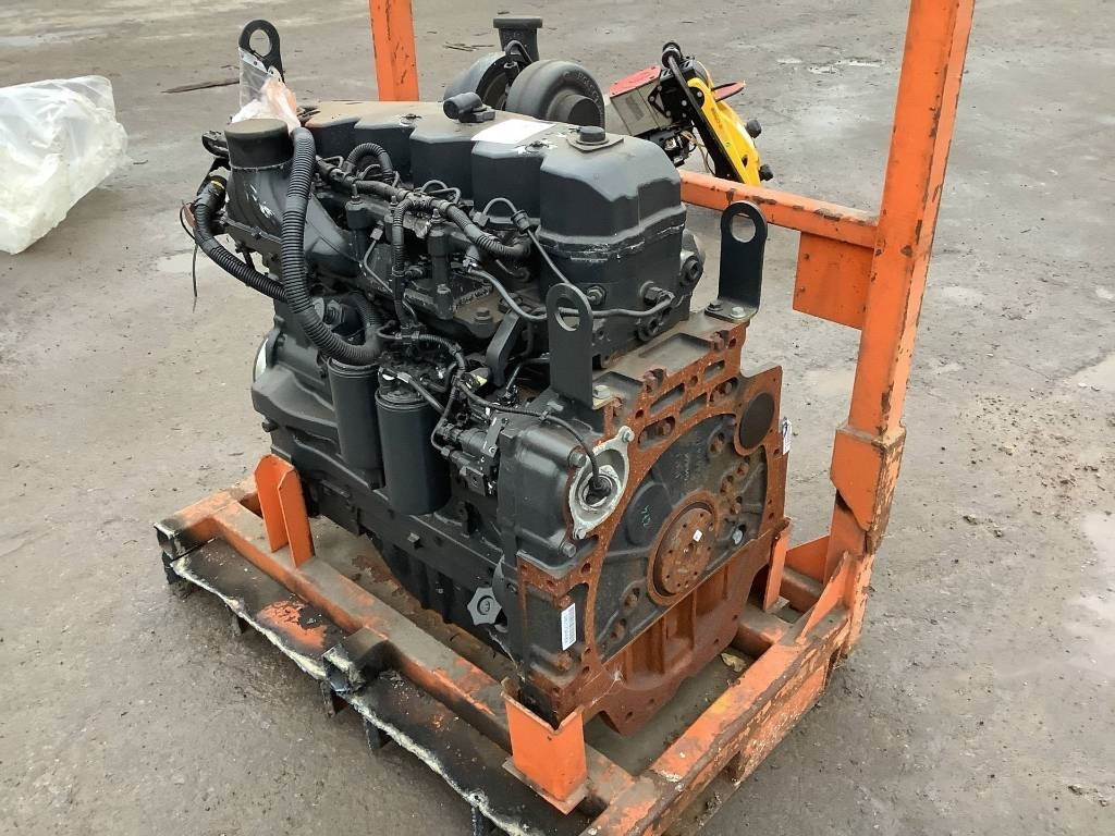 New Holland F4DE9687J*J100 - Dzinējs - Celtniecības tehnika: foto 4 New Holland F4DE9687J*J100 - Dzinējs - Celtniecības tehnika: foto 4