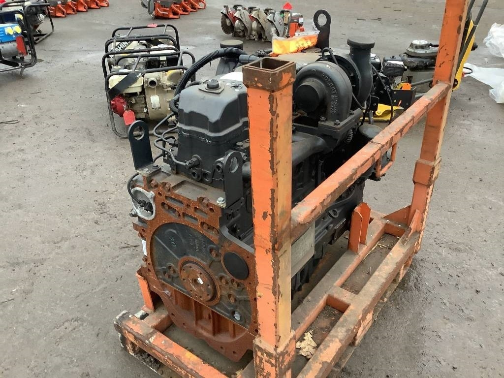 New Holland F4DE9687J*J100 - Dzinējs - Celtniecības tehnika: foto 3 New Holland F4DE9687J*J100 - Dzinējs - Celtniecības tehnika: foto 3