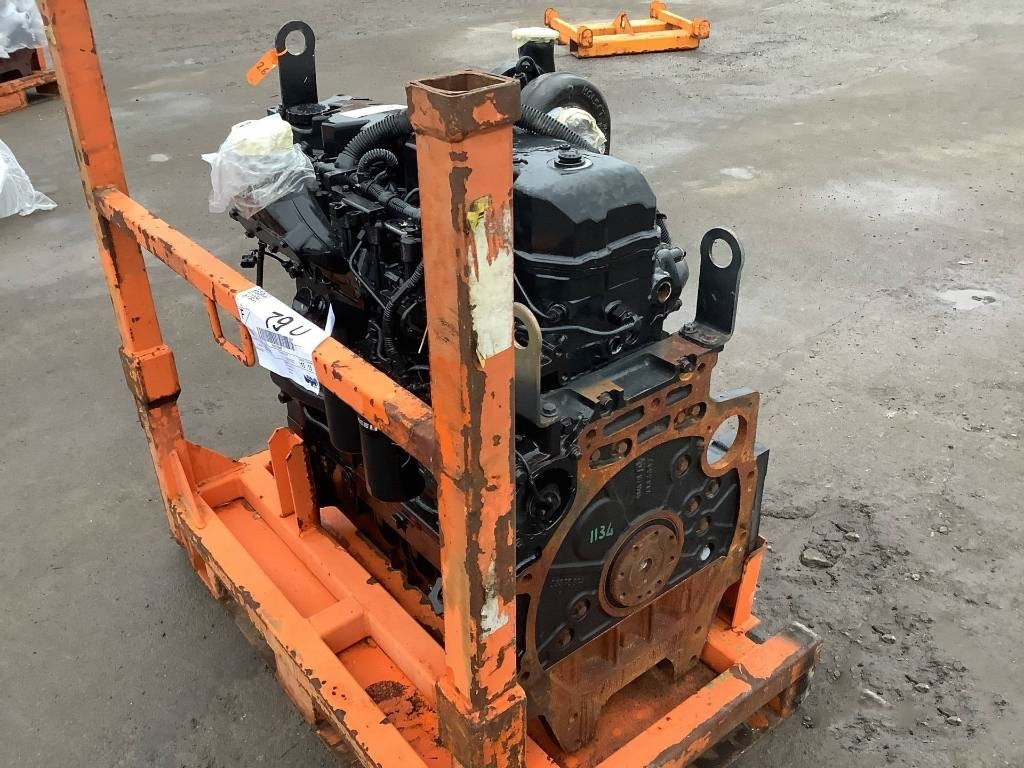 New Holland F4DFE613J*A0002 - Dzinējs - Celtniecības tehnika: foto 4 New Holland F4DFE613J*A0002 - Dzinējs - Celtniecības tehnika: foto 4