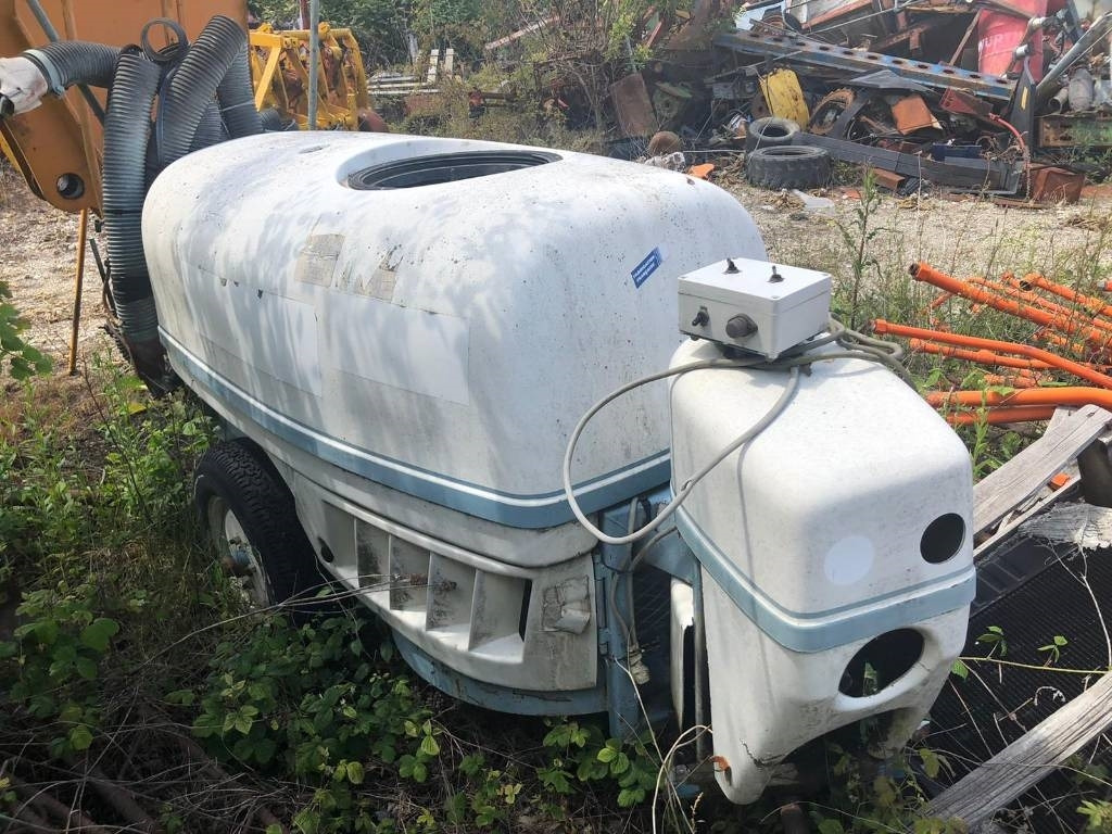 Nicolas TTZ Thomas - Šķidrmēslu iestrādes inžektors: foto 1 Nicolas TTZ Thomas - Šķidrmēslu iestrādes inžektors: foto 1