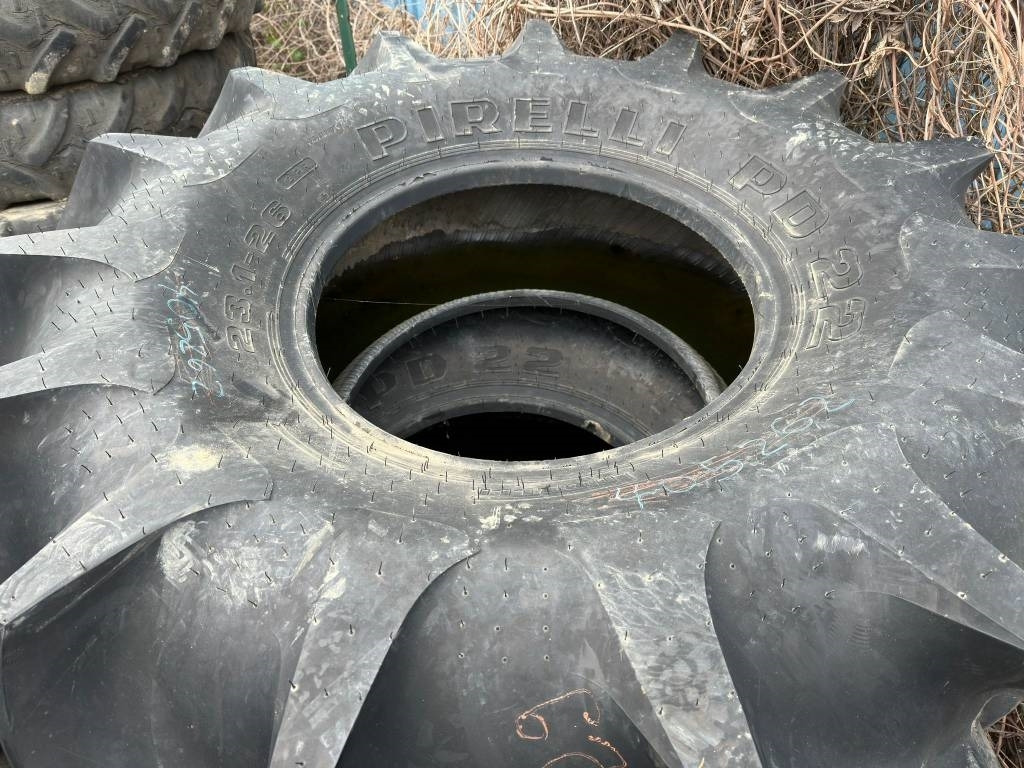 Pirelli 23.1/26 Harvester Tyres  - Riepa - Lauksaimniecības tehnika: foto 3 Pirelli 23.1/26 Harvester Tyres  - Riepa - Lauksaimniecības tehnika: foto 3