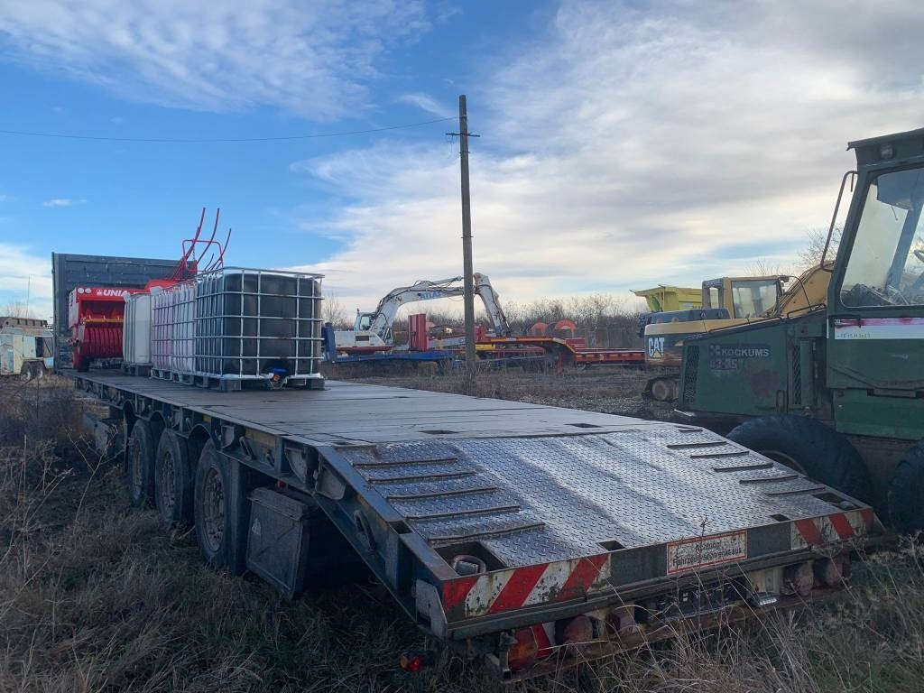 Schmitz S 01 - Puspiekabe zema profila platforma: foto 4 Schmitz S 01 - Puspiekabe zema profila platforma: foto 4