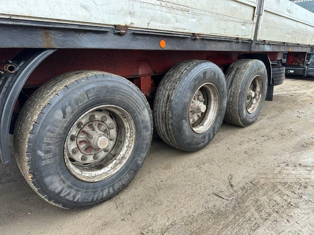 Schmitz SPR 24 - Tenta puspiekabe: foto 5 Schmitz SPR 24 - Tenta puspiekabe: foto 5