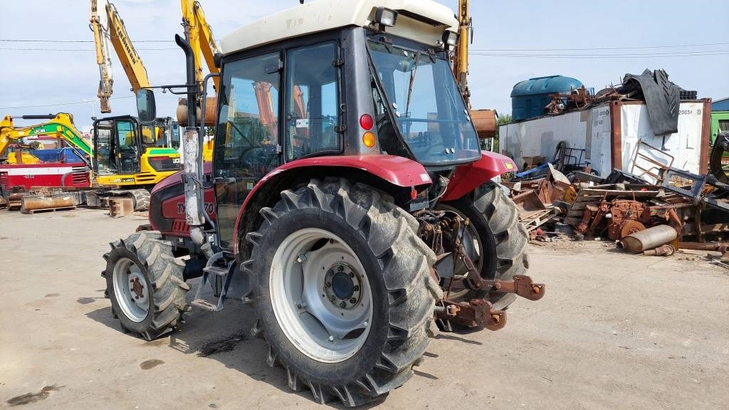 TYM T700 - Traktors: foto 3 TYM T700 - Traktors: foto 3