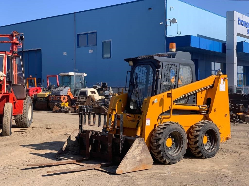 Kompaktiekrāvējs Taian Load65: foto 1