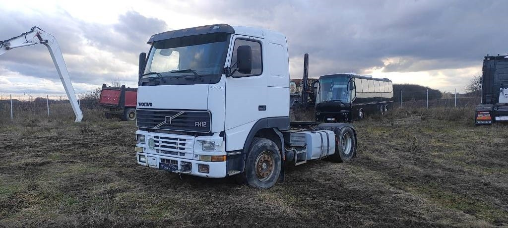 Volvo FH12 380 - Vilcējs: foto 2 Volvo FH12 380 - Vilcējs: foto 2