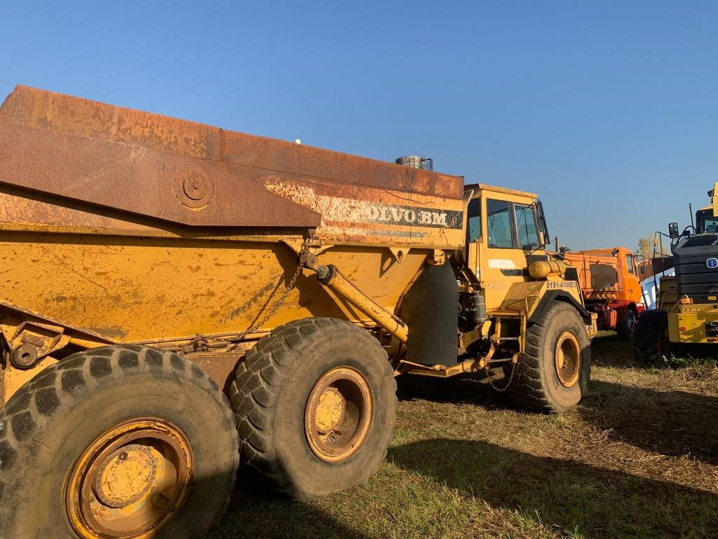 Volvo A 25 C - Artikulētias pašizgāzējs: foto 5 Volvo A 25 C - Artikulētias pašizgāzējs: foto 5