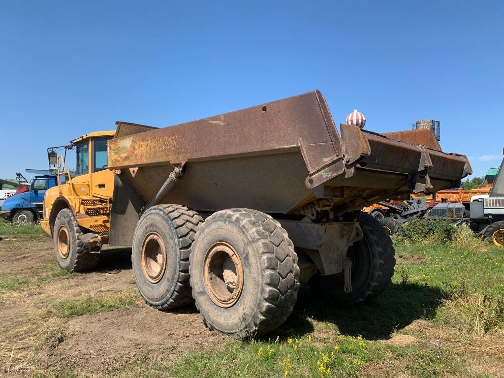 Volvo A 25 D - Artikulētias pašizgāzējs: foto 3 Volvo A 25 D - Artikulētias pašizgāzējs: foto 3