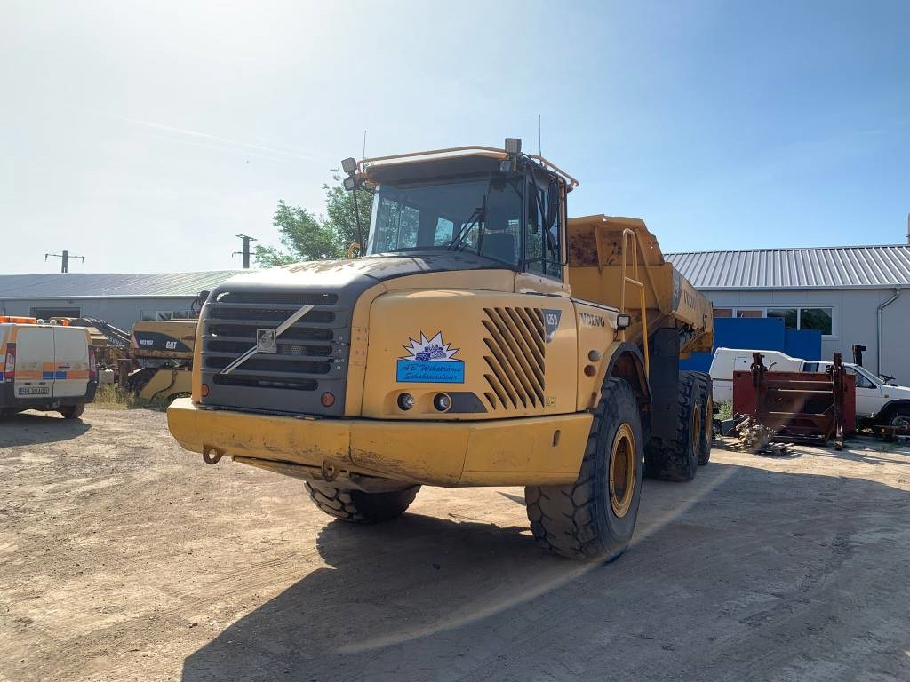 Volvo A 25 D - Artikulētias pašizgāzējs: foto 4 Volvo A 25 D - Artikulētias pašizgāzējs: foto 4