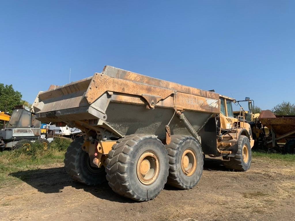 Volvo A 30 D - Artikulētias pašizgāzējs: foto 3 Volvo A 30 D - Artikulētias pašizgāzējs: foto 3