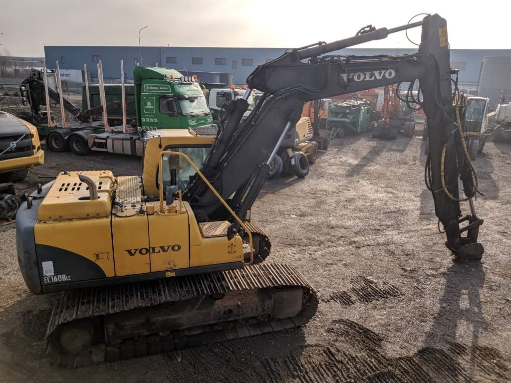 Kāpurķēžu ekskavators Volvo EC 160 B LC: foto 6