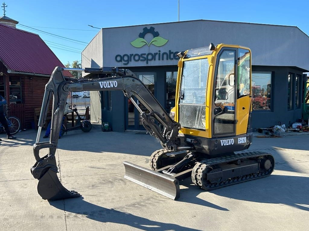 Volvo ECR 28 - Mini-ekskavators: foto 1 Volvo ECR 28 - Mini-ekskavators: foto 1