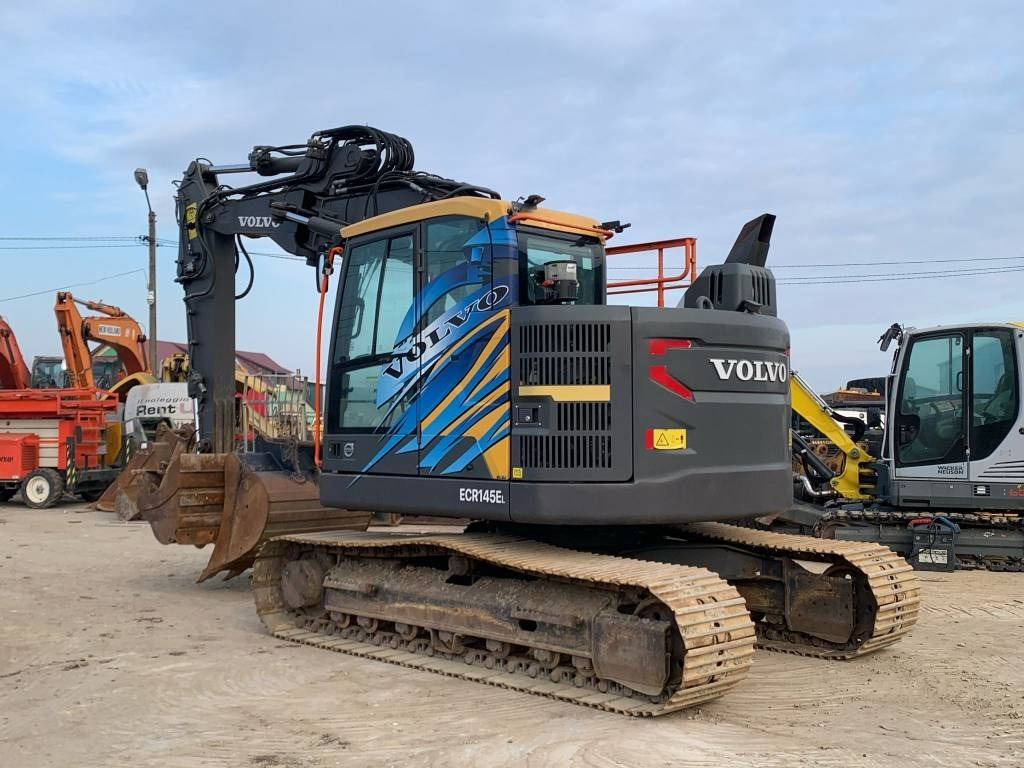 Volvo ECR145EL - Kāpurķēžu ekskavators: foto 3 Volvo ECR145EL - Kāpurķēžu ekskavators: foto 3