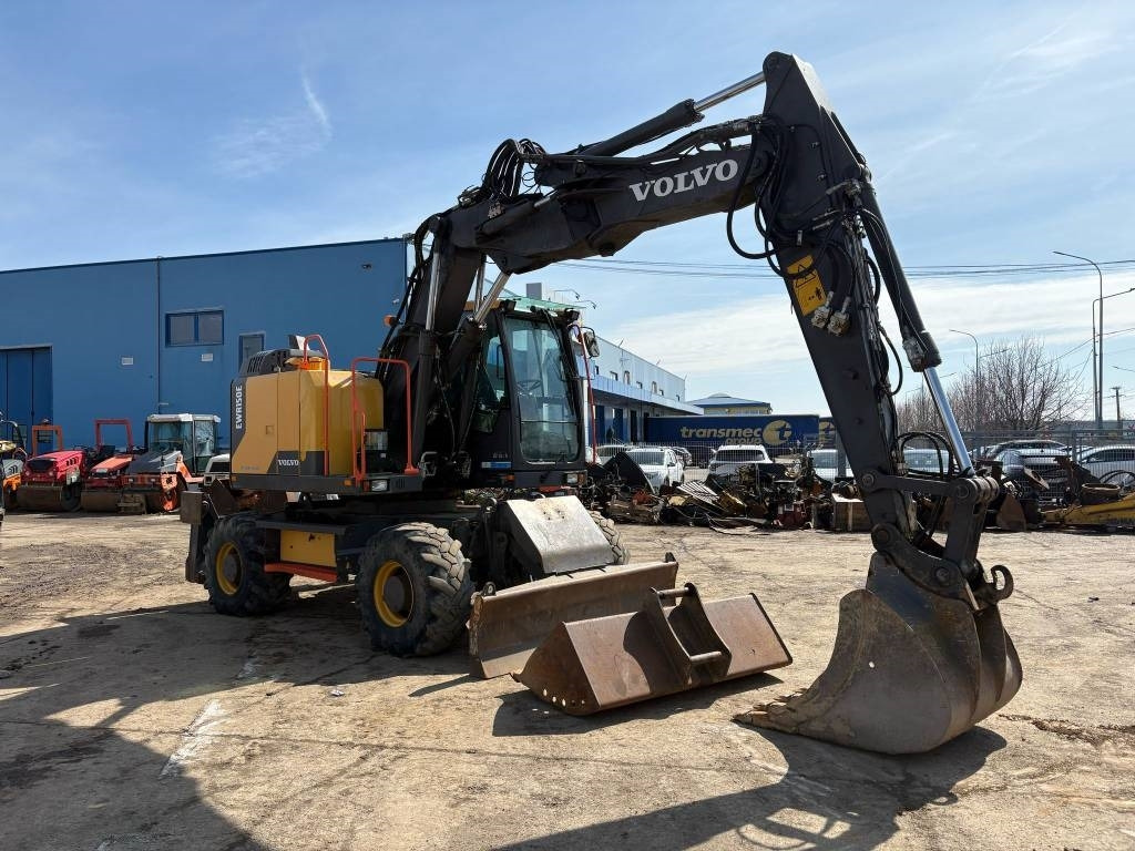 Volvo EW 150E - Riteņu ekskavators: foto 5 Volvo EW 150E - Riteņu ekskavators: foto 5