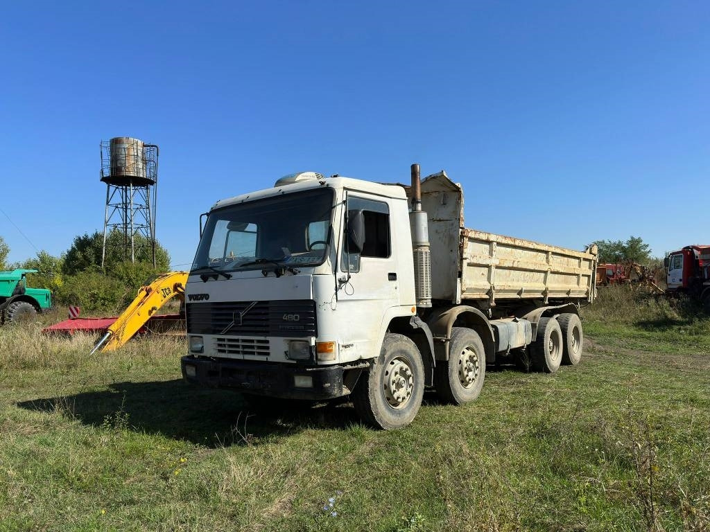 Volvo FL 10 - Kravas automašīna pašizgāzējs: foto 1 Volvo FL 10 - Kravas automašīna pašizgāzējs: foto 1