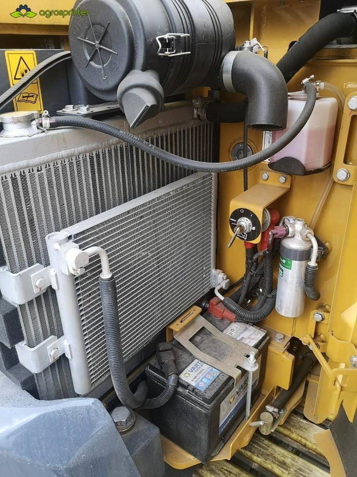 Mini-ekskavators XCMG XE 35 U: foto 6 Mini-ekskavators XCMG XE 35 U: foto 6