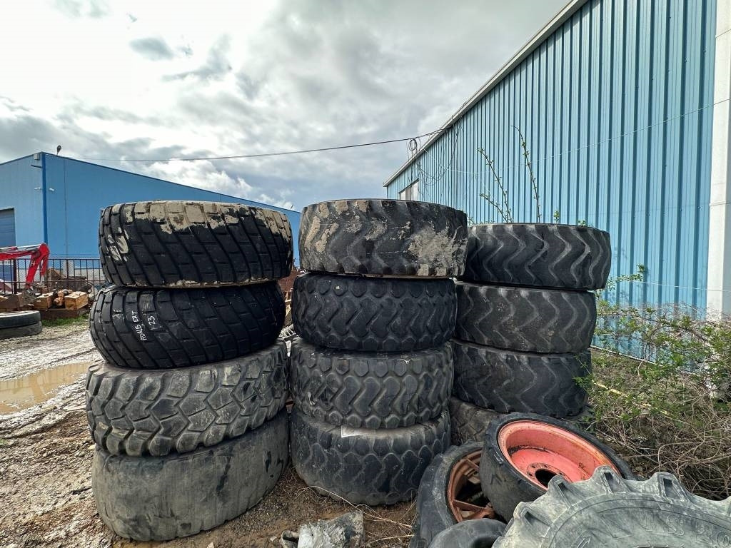 Yokohama 23.1x26 / 23.5x25 TYRES  - Riepa - Celtniecības tehnika: foto 2 Yokohama 23.1x26 / 23.5x25 TYRES  - Riepa - Celtniecības tehnika: foto 2