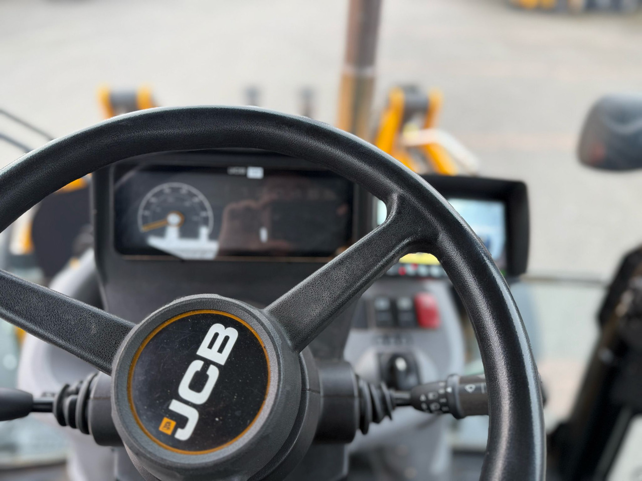 JCB 3CX - Ekskavators-iekrāvējs: foto 3 JCB 3CX - Ekskavators-iekrāvējs: foto 3