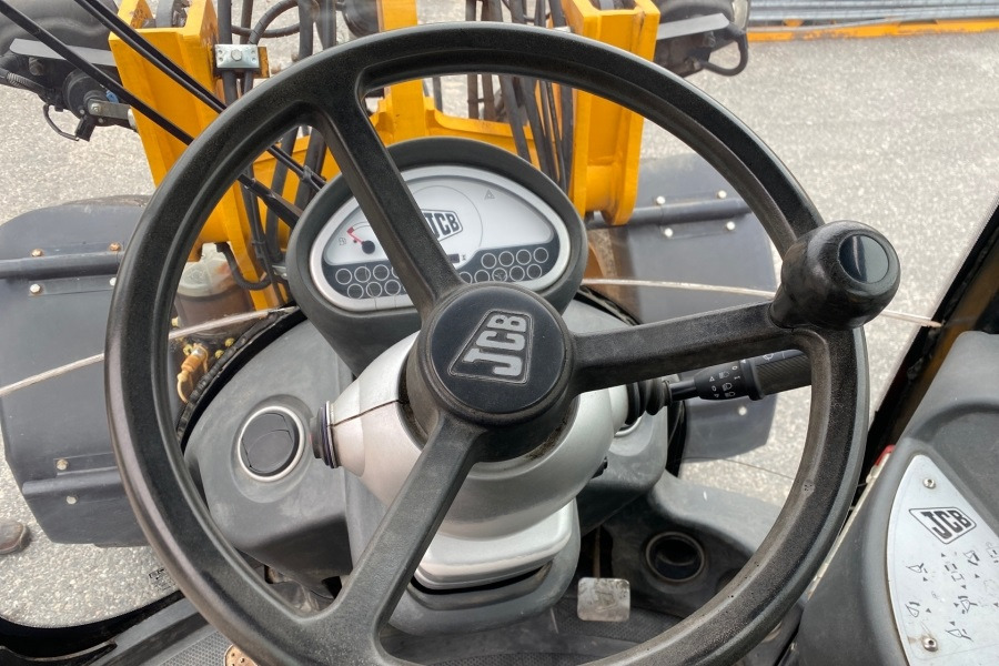 JCB 406 - Riteņu iekrāvējs: foto 5 JCB 406 - Riteņu iekrāvējs: foto 5