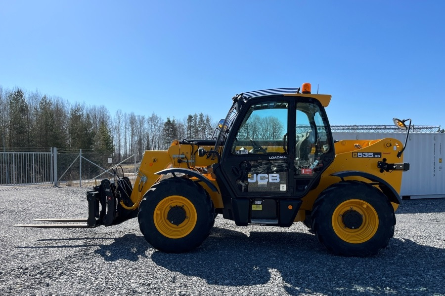 JCB 535-95 - Teleskopiskais riteņu iekrāvējs: foto 1 JCB 535-95 - Teleskopiskais riteņu iekrāvējs: foto 1