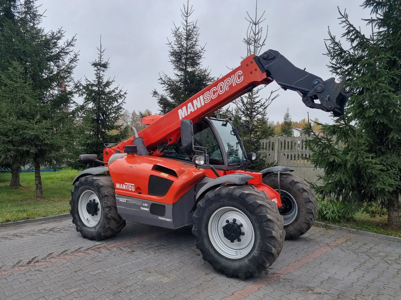 MANITOU MLT 735 120 LSU - Teleskopiskais riteņu iekrāvējs: foto 2 MANITOU MLT 735 120 LSU - Teleskopiskais riteņu iekrāvējs: foto 2